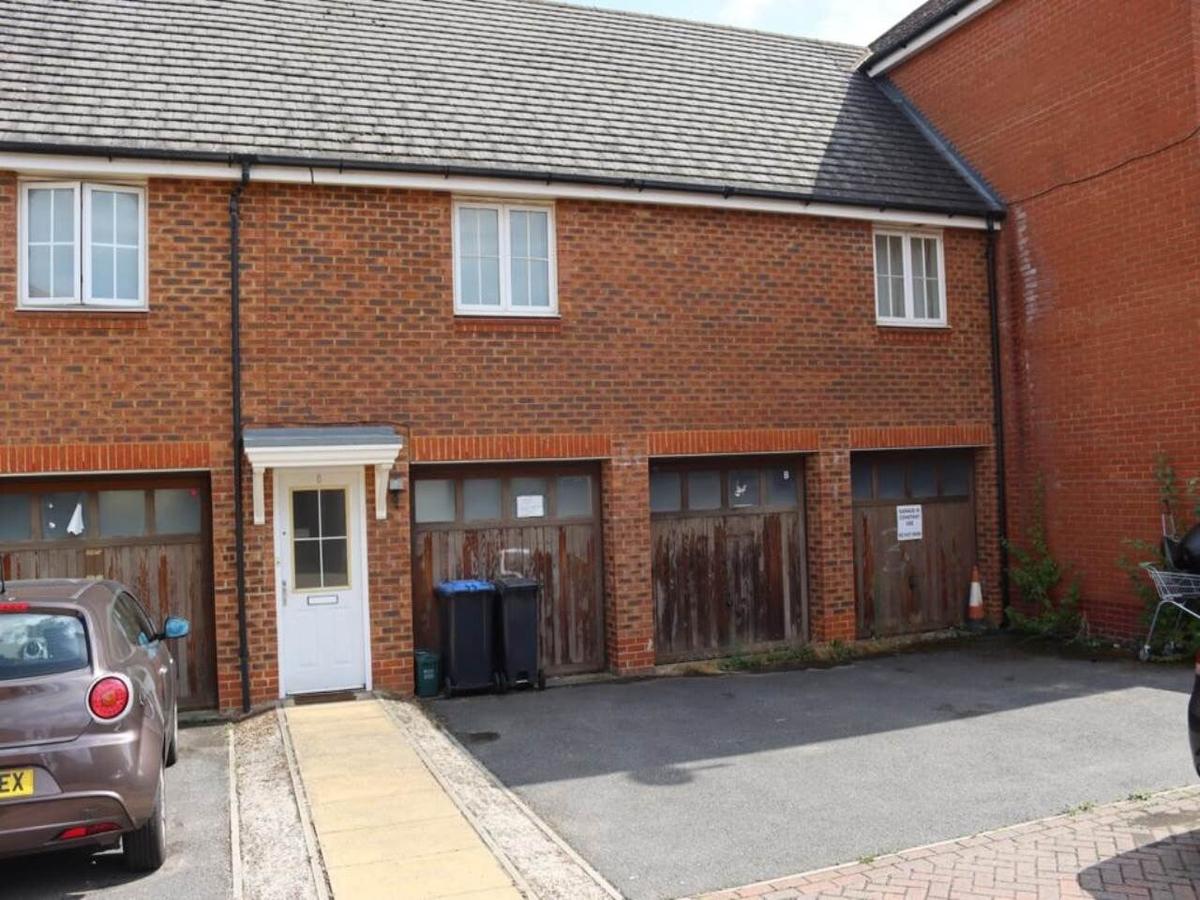 3 bedroom apartment for rent Chipmunk Chase, Hertfordshire, AL10 9GH