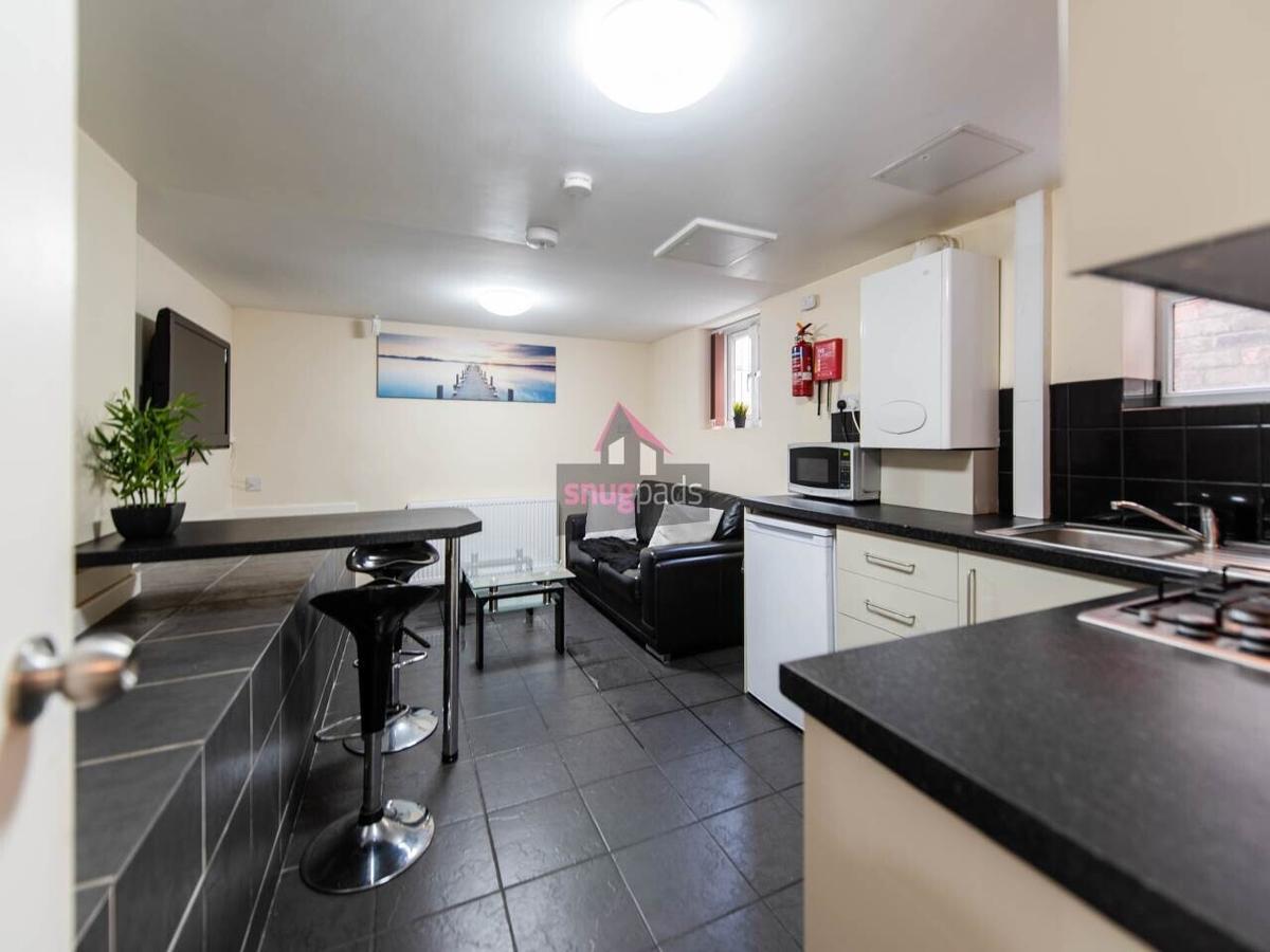 2 bedroom apartment for rent Bolton Road, Manchester, M6 7HN UniHomes