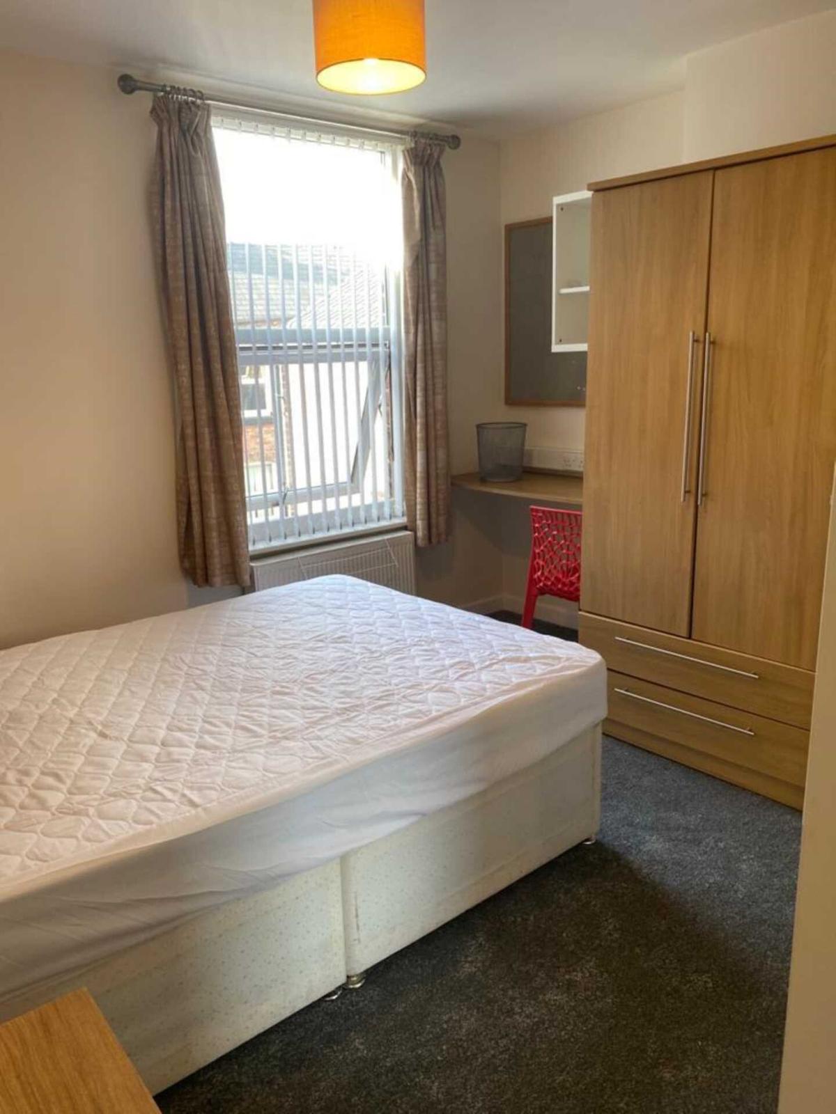 6 bedroom house for rent Arundel Avenue Wavertree, Liverpool, L17 2AU