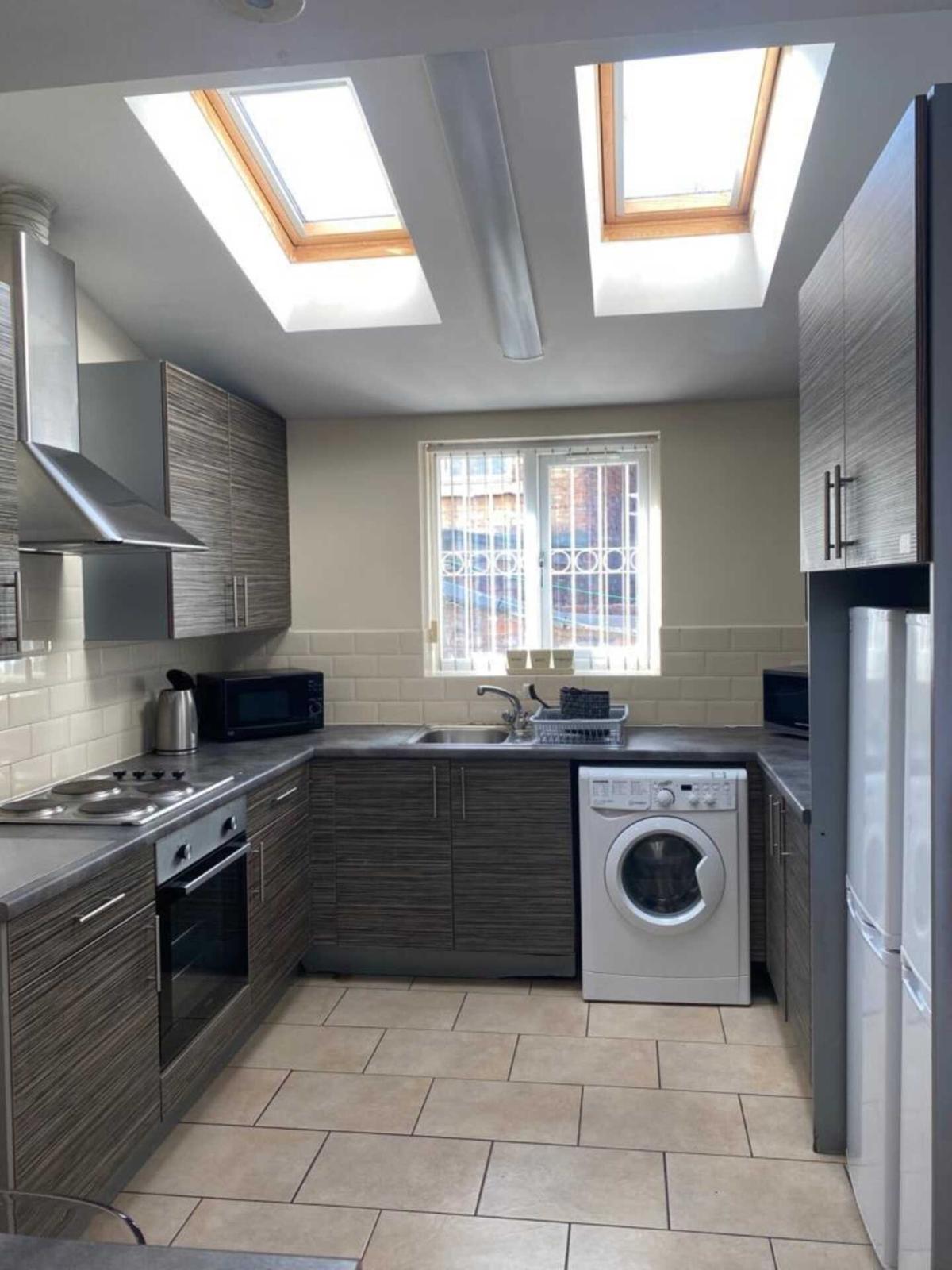 6 bedroom house for rent Arundel Avenue Wavertree, Liverpool, L17 2AU