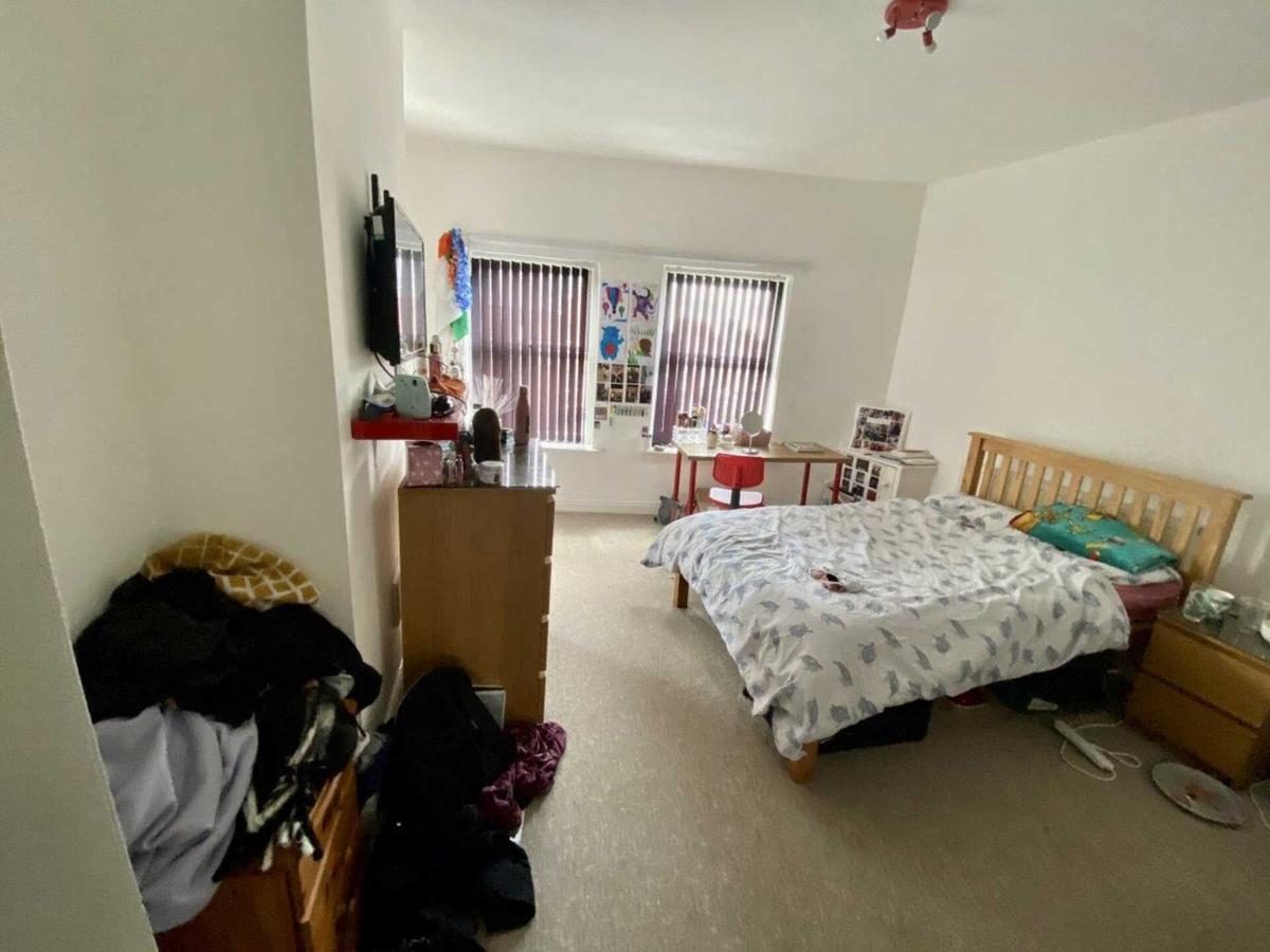 3 bedroom apartment for rent Smithdown Road Wavertree, Liverpool, L15