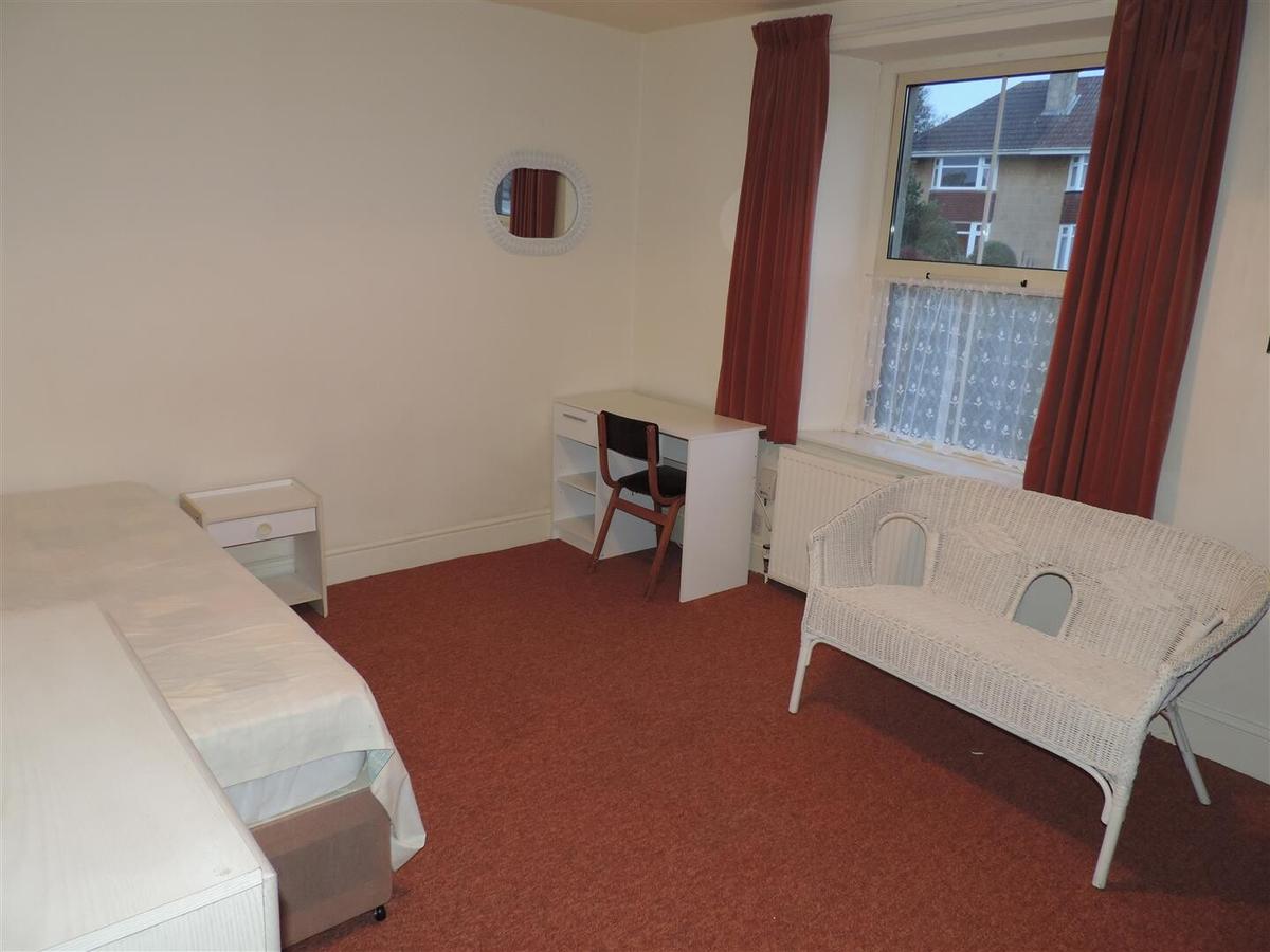 3 bedroom house for rent Wellsway, Bath, BA2 2UE UniHomes