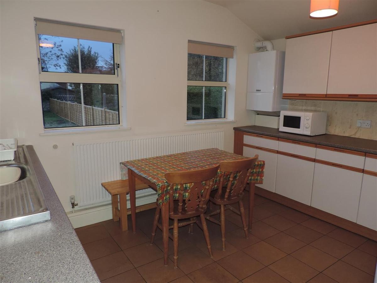 3 bedroom house for rent Wellsway, Bath, BA2 2UE UniHomes