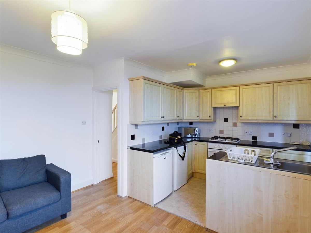 4 bedroom house for rent Carlyle Avenue, Brighton, BN2 4DR UniHomes