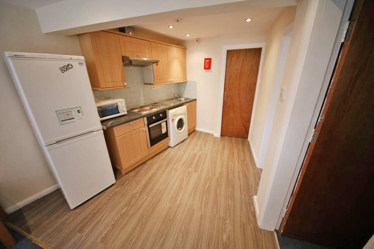 2 bedroom apartment for rent Hyde Park, Leeds, LS6 1AU UniHomes