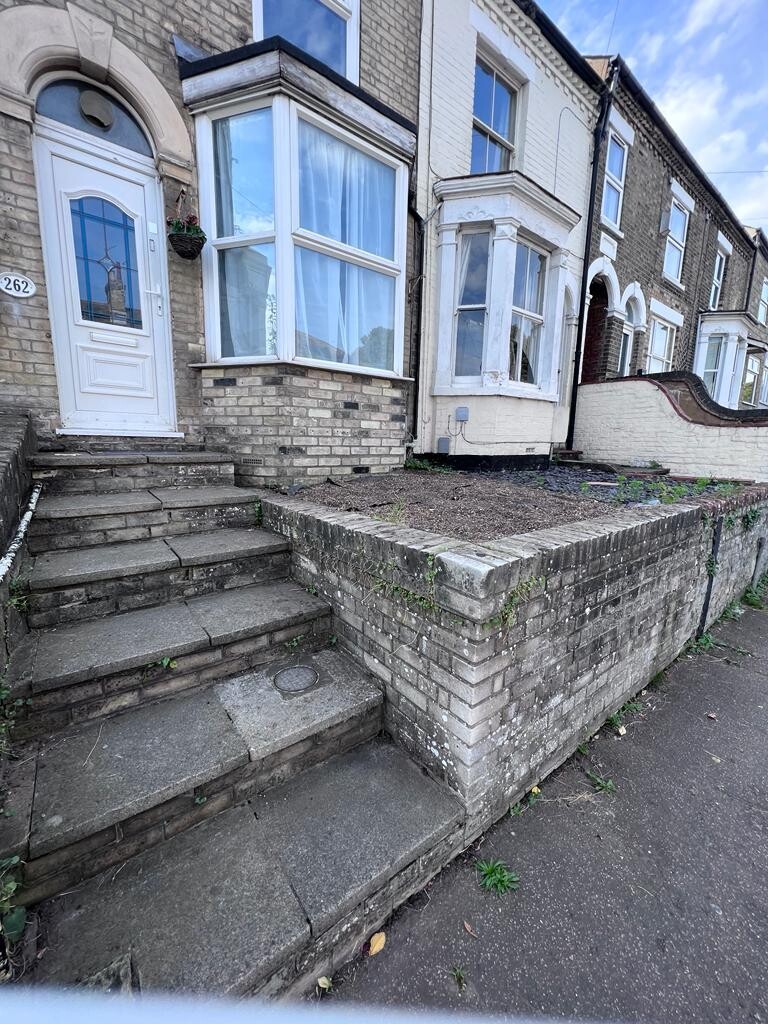 3 bedroom house for rent Dereham Road, Norwich, NR2 3TL UniHomes