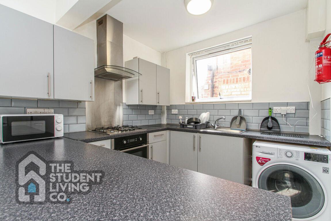 4 bedroom house on Lower Road, Beeston, Nottingham