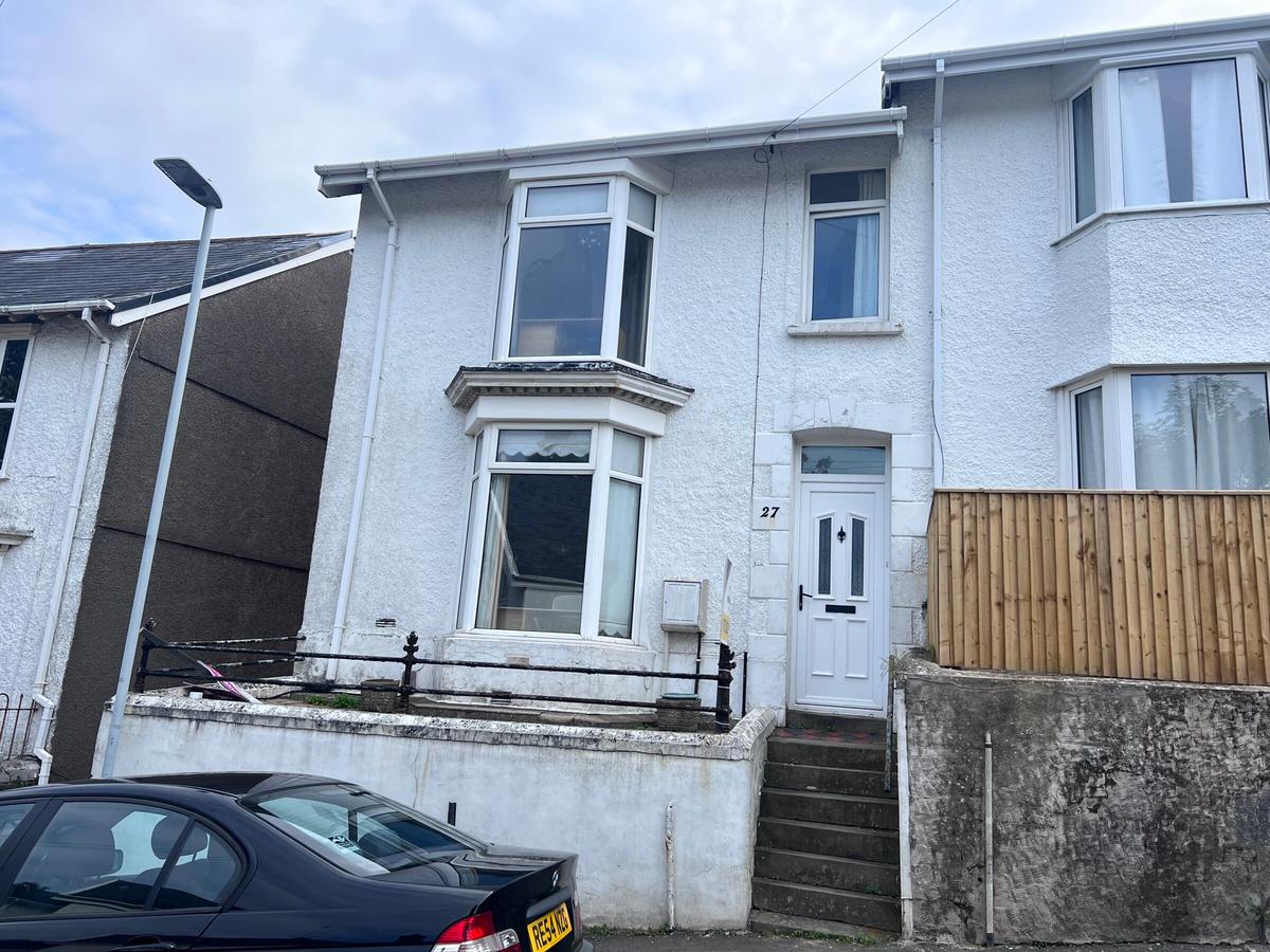 5 bedroom house for rent Langland Terrace Swansea, SA2 0BB UniHomes