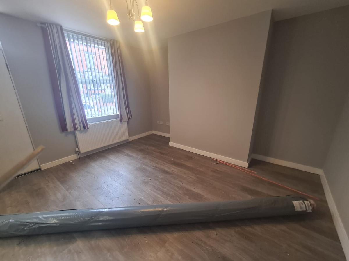 3 bedroom house for rent Woodview Road, Leeds, LS11 7EA UniHomes