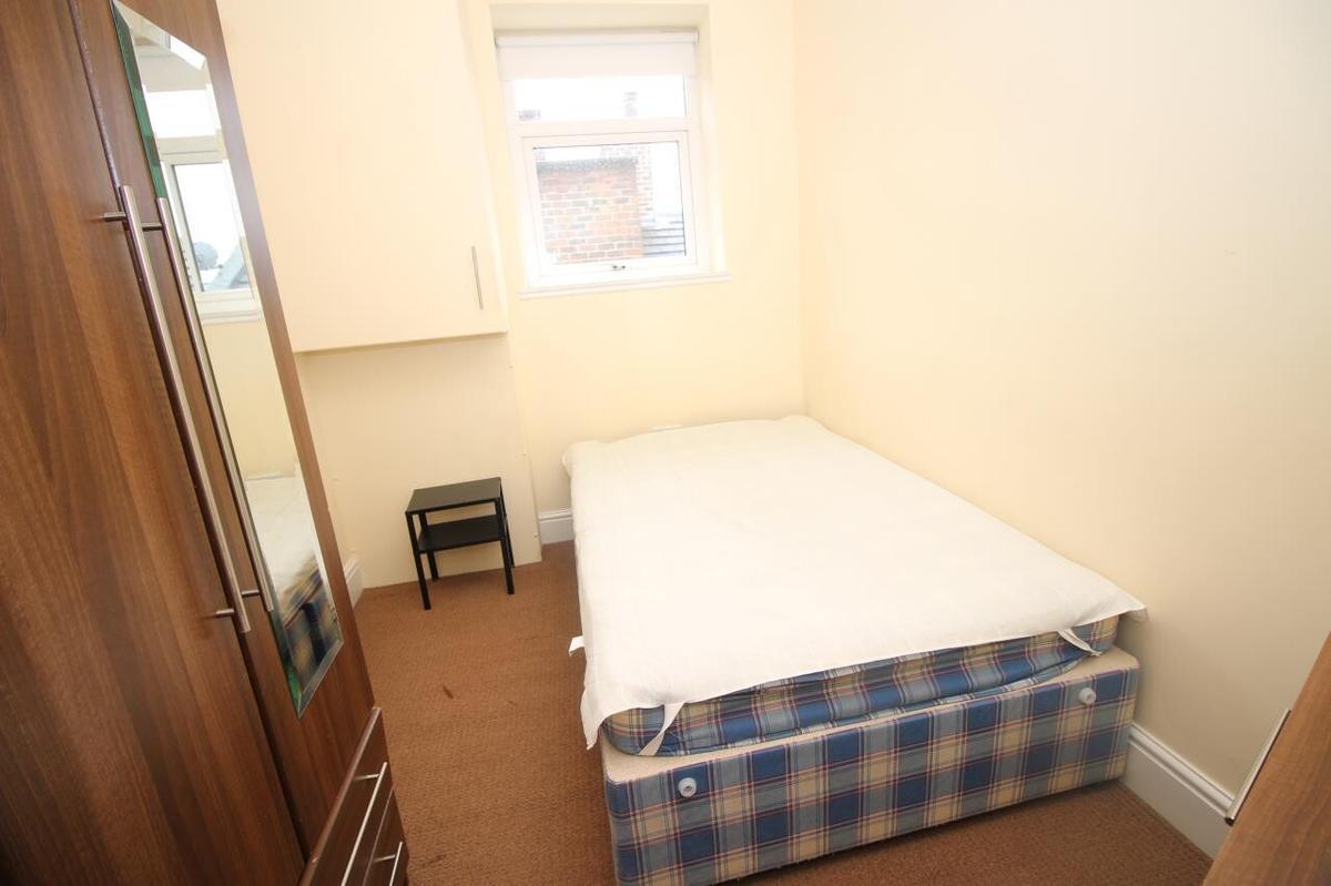 4 bedroom apartment for rent 16 Eskdale Terrace, Newcastle, NE2 4DN