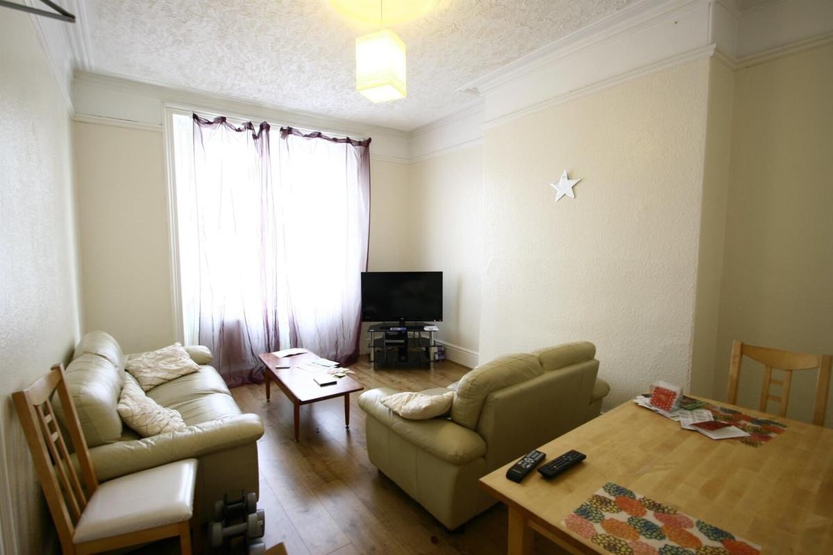 4 bedroom apartment for rent Windsor Terrace, Newcastle, NE3 1YL UniHomes