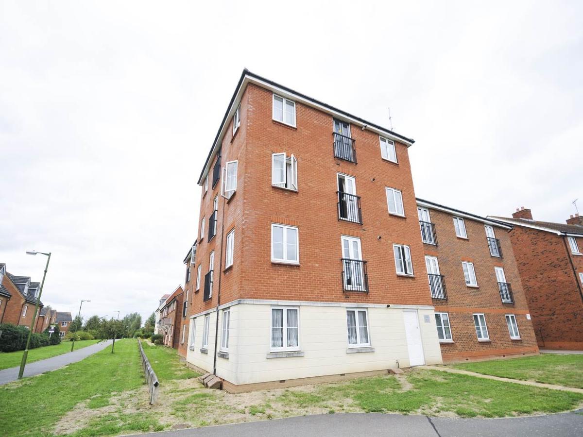 2 bedroom apartment for rent Cunningham Avenue, Hertfordshire, AL10 9JZ