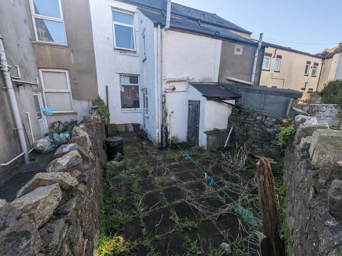 3 bedroom house for rent Merthyr Street, Cardiff, CF24 4JJ UniHomes