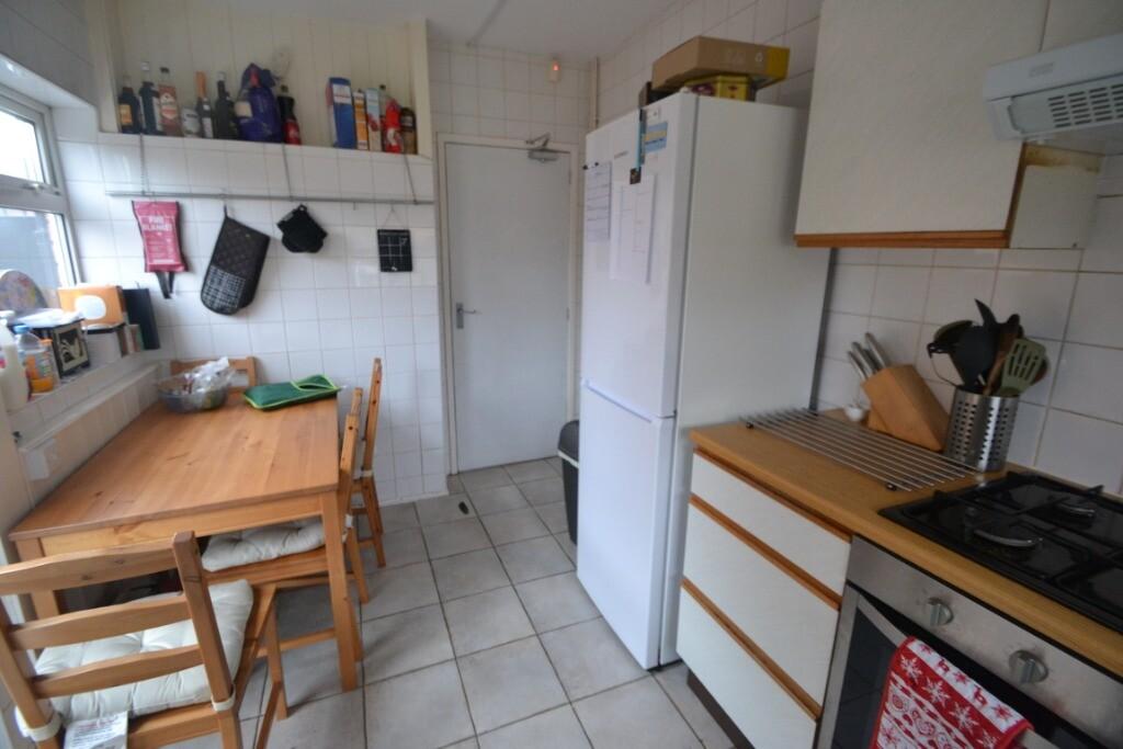 3 bedroom house for rent Sutton Passeys Crescent, Nottingham, NG8 1EA