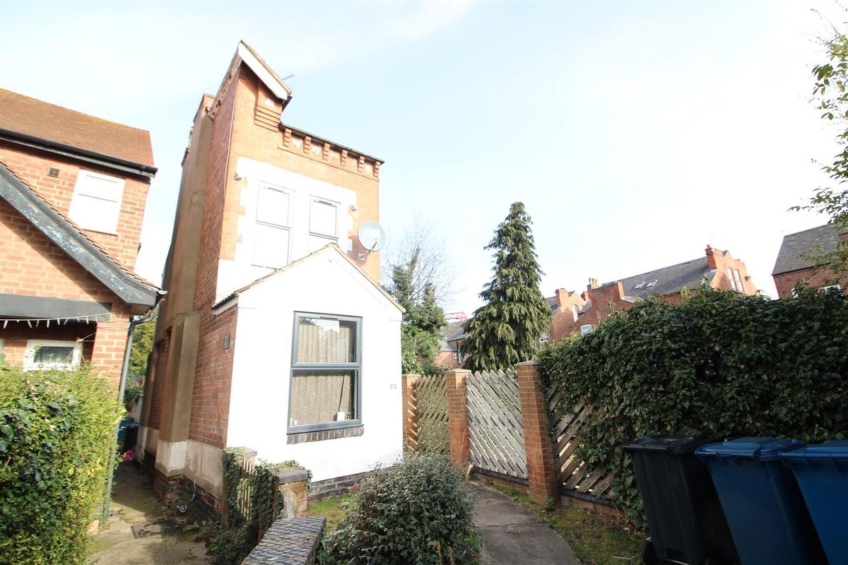 4 bedroom house for rent Rosebery Avenue, Nottingham, NG2 5FQ UniHomes