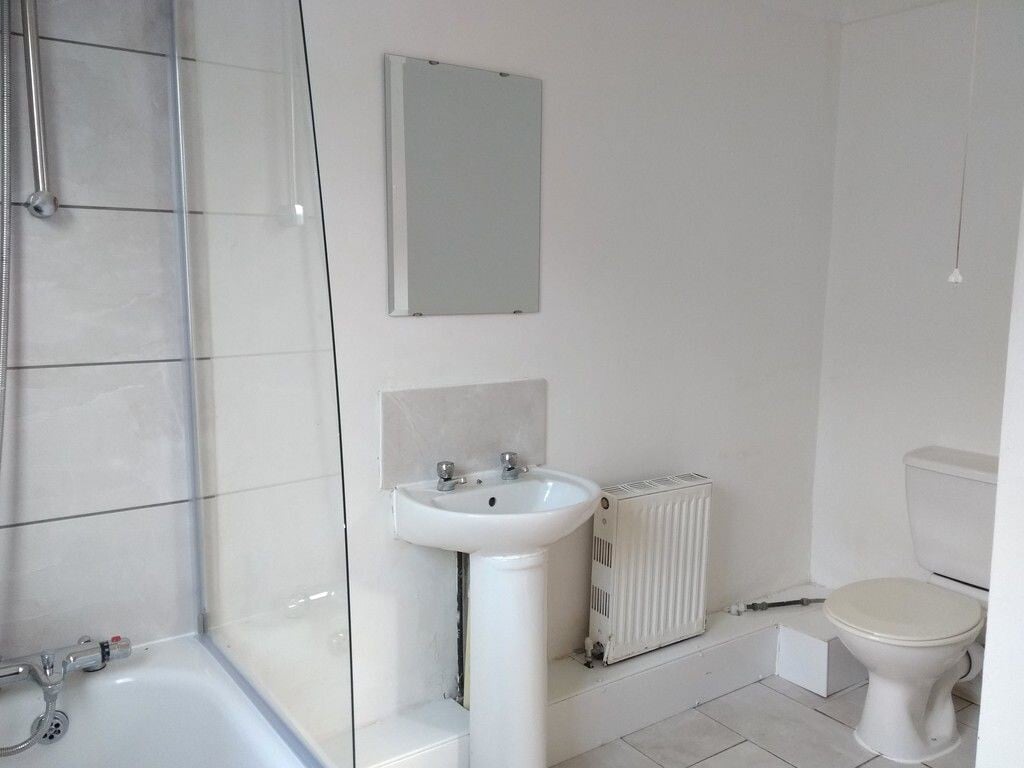 3 bedroom house for rent Londesborough Road, Portsmouth, PO4 0EU UniHomes