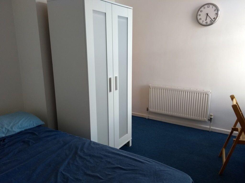 3 bedroom house for rent Londesborough Road, Portsmouth, PO4 0EU UniHomes