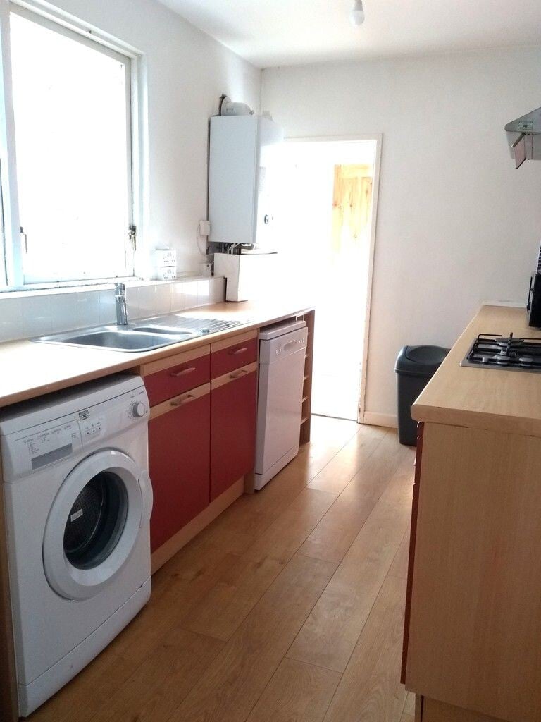 3 bedroom house for rent Londesborough Road, Portsmouth, PO4 0EU UniHomes