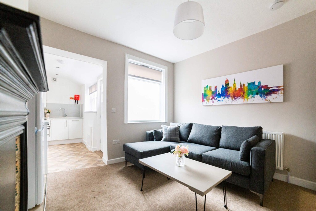 3 bedroom house for rent Clinton Street Beeston, Nottingham, NG9 1AZ