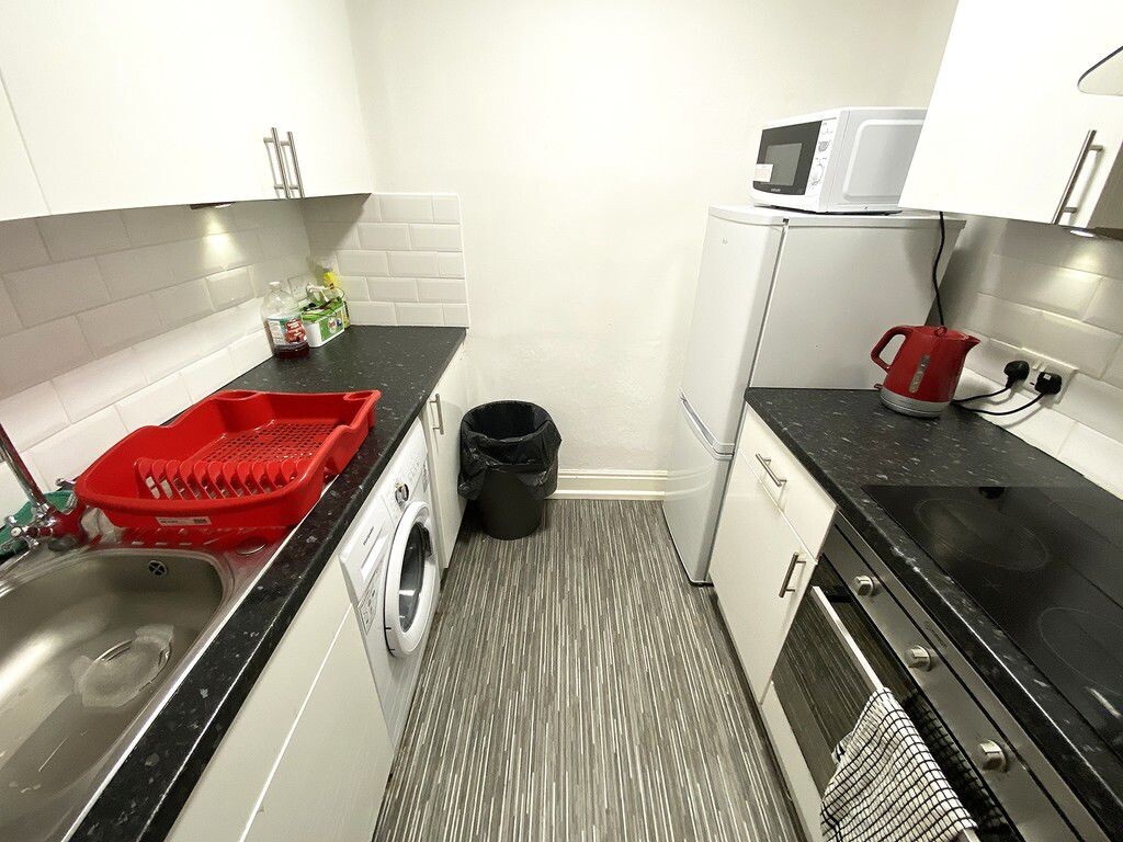 3 bedroom apartment for rent Outram Road, Portsmouth, PO5 1QP UniHomes