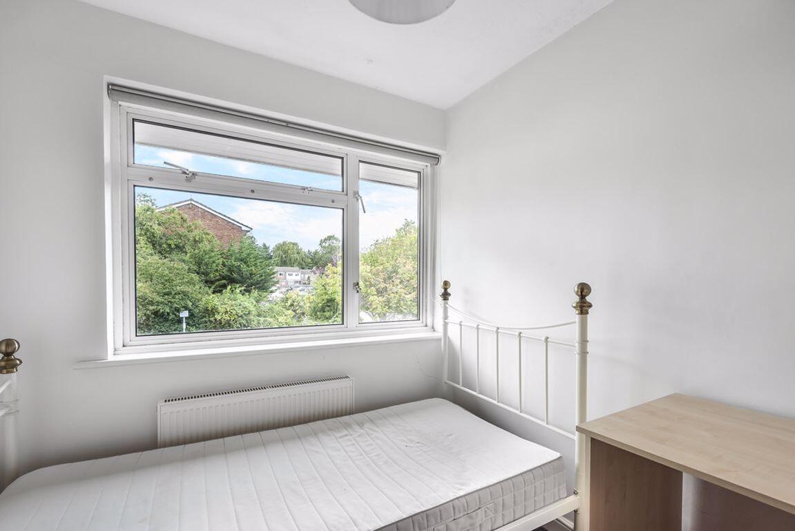 4 bedroom house for rent Guildford Park Avenue, Surrey, GU2 7NN UniHomes