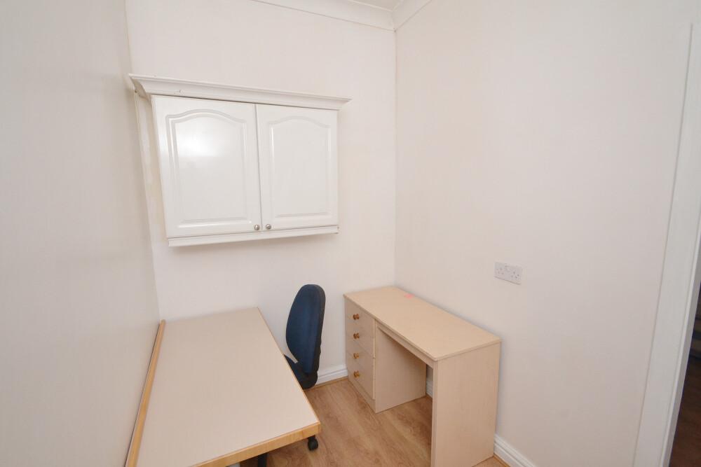 5 bedroom house for rent Standish Road, Manchester, M14 6NP UniHomes