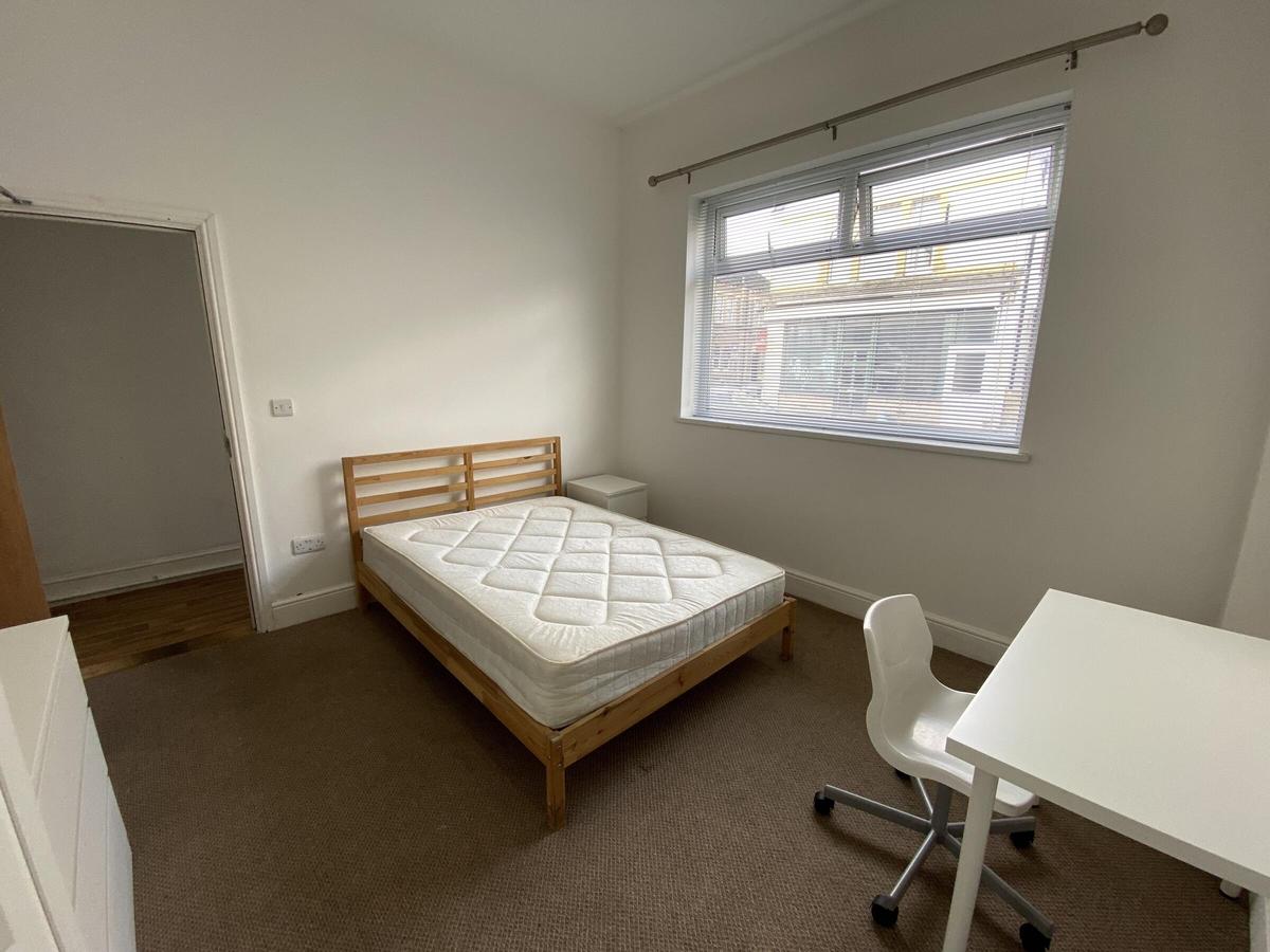 7 bedroom house for rent Donald Street, Cardiff, CF24 4TN UniHomes