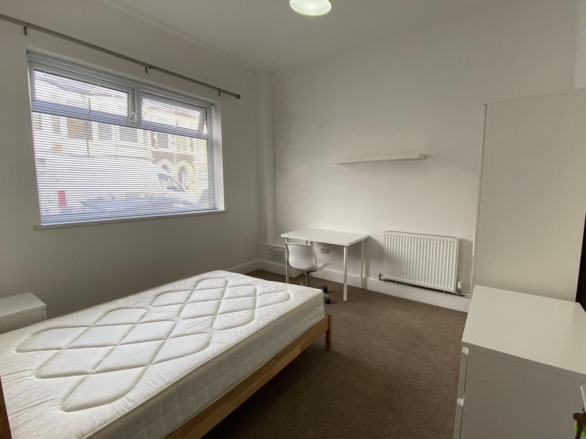 7 bedroom house for rent Donald Street, Cardiff, CF24 4TN UniHomes