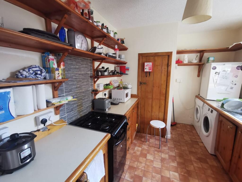 4 bedroom house for rent Victoria Road, Bath, BA2 3QY UniHomes