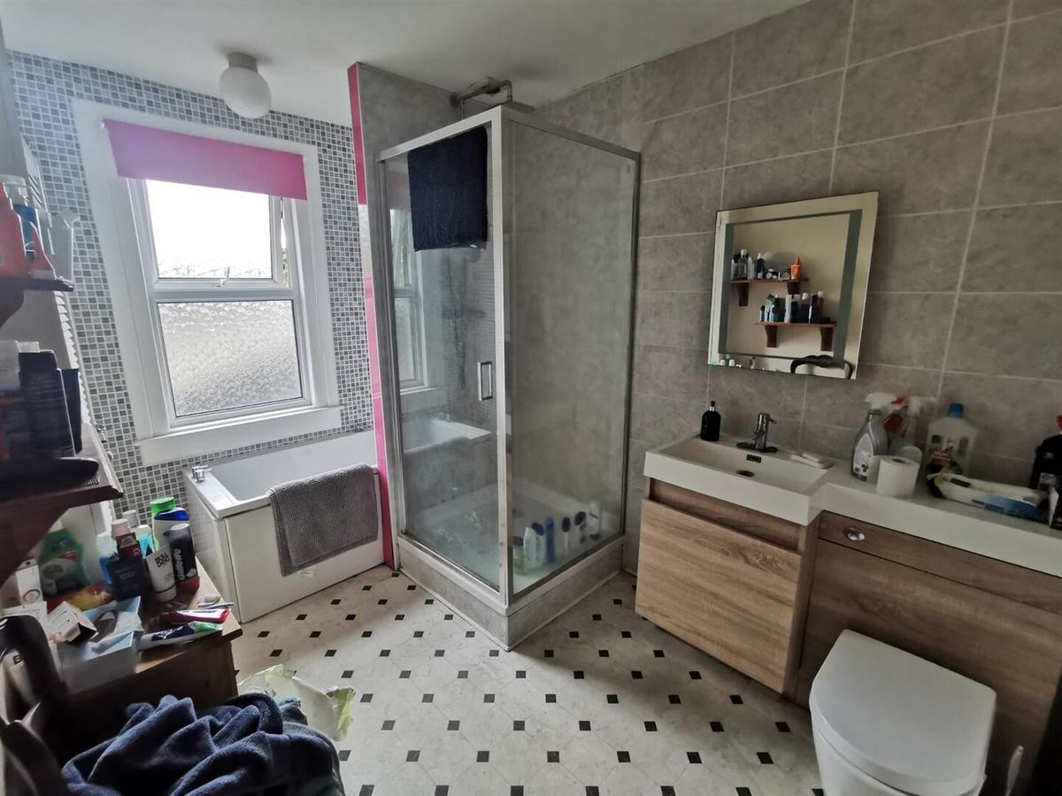 4 bedroom house for rent Victoria Road, Bath, BA2 3QY UniHomes