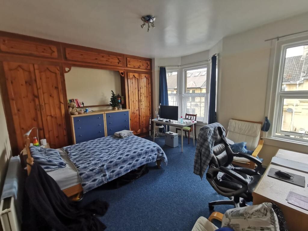 4 bedroom house for rent Victoria Road, Bath, BA2 3QY UniHomes
