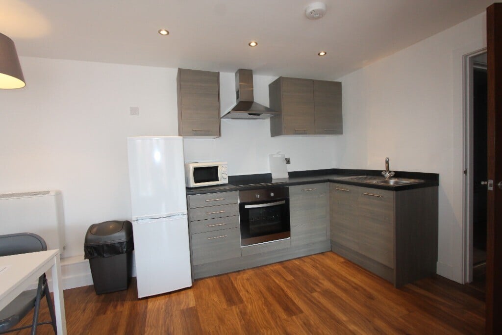 2 bedroom apartment for rent Russell Terrace, Leamington Spa, CV31 1HE