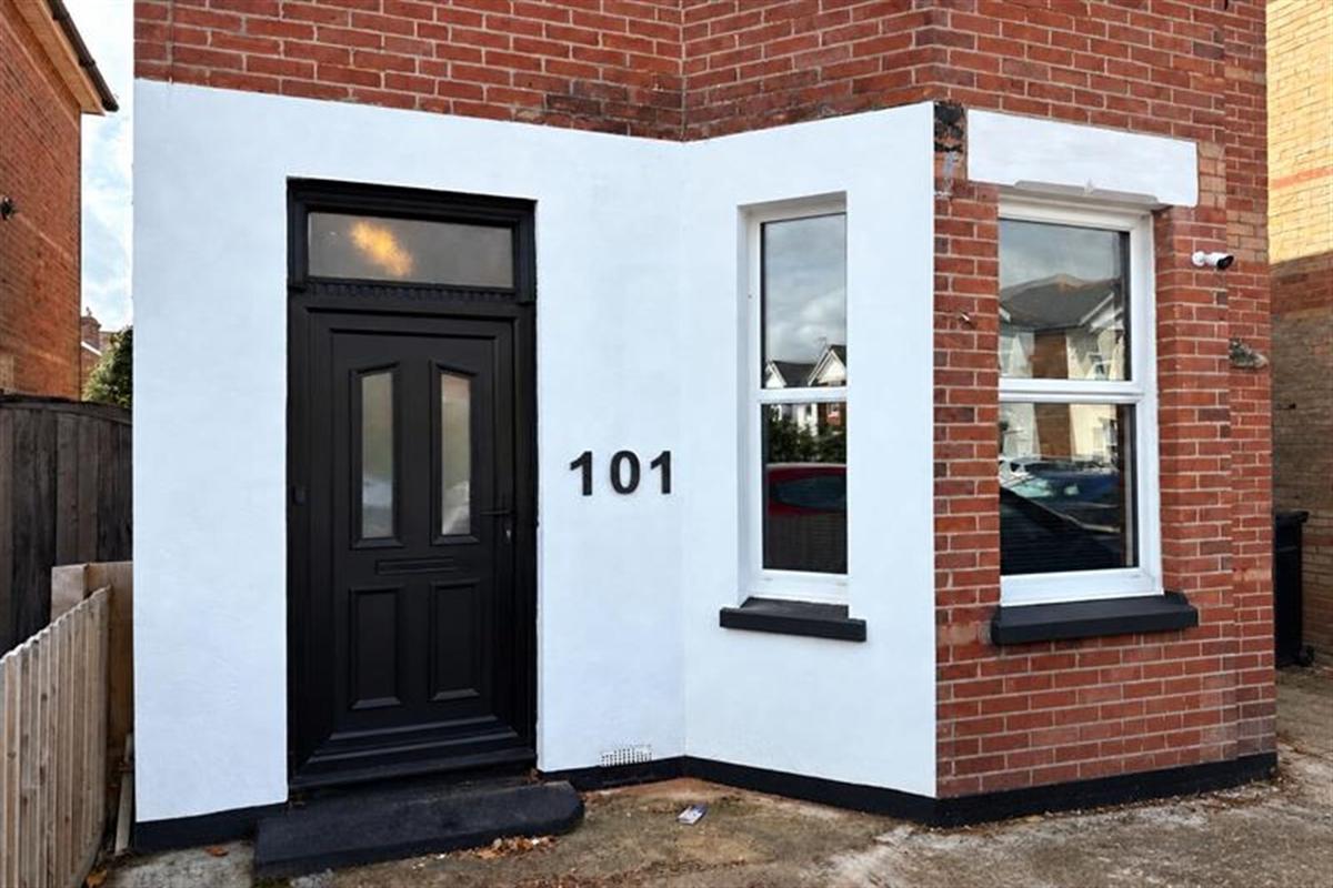 6 bedroom house on Nortoft Road, Charminster, Bournemouth