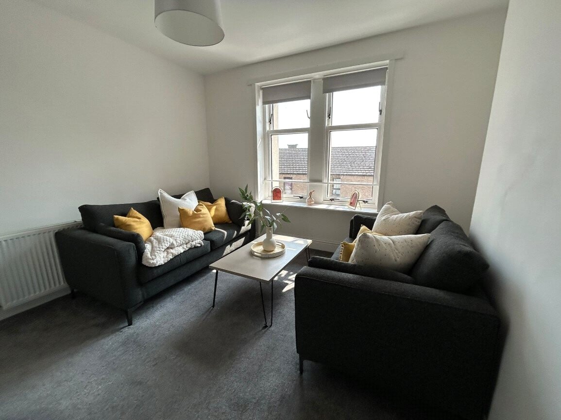 2 bedroom apartment on Benvie Road, West End, Dundee