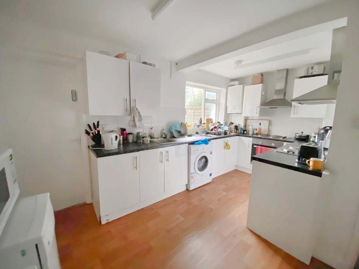 6 bedroom house for rent Horwood Close Oxford, OX3 7RF UniHomes