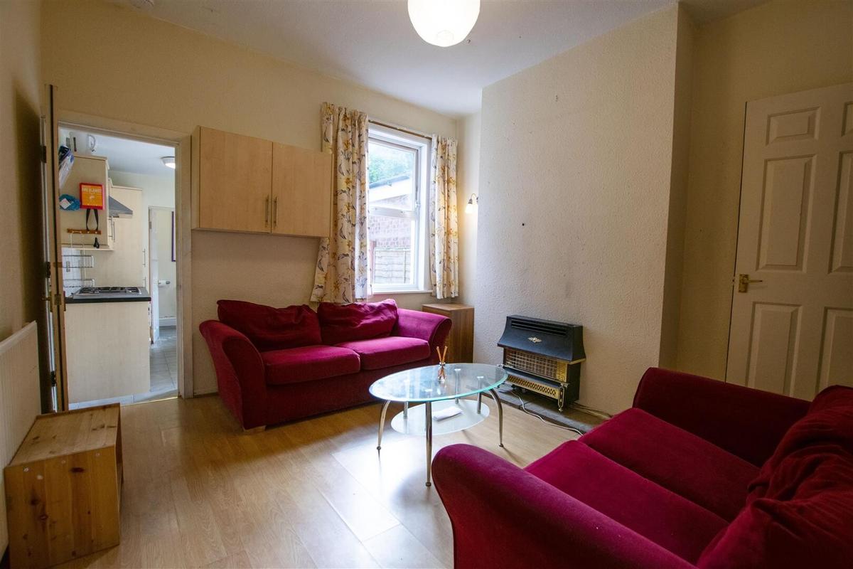 4 bedroom house for rent Harrow Road Birmingham, B29 7DN UniHomes