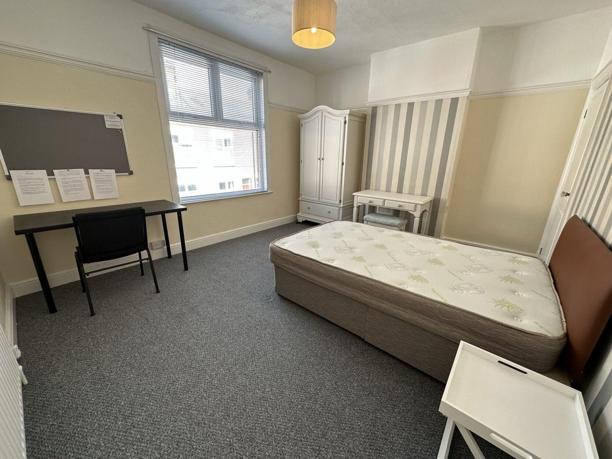 2 bedroom house for rent Windermere Street, Leicester, LE2 7GT UniHomes