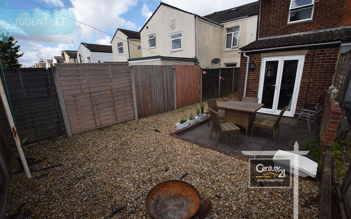 5 bedroom apartment for rent Milton Road, Southampton, SO15 2HW UniHomes