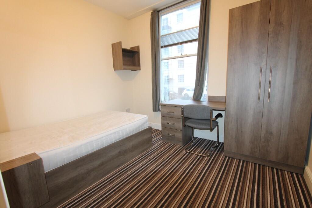 5 bedroom apartment for rent Clarendon Square, Leamington Spa, CV32 5RB