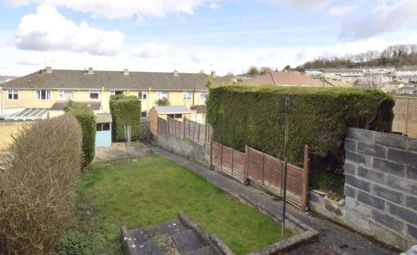 4 bedroom house for rent Ambleside Road, Bath, BA2 2LR UniHomes