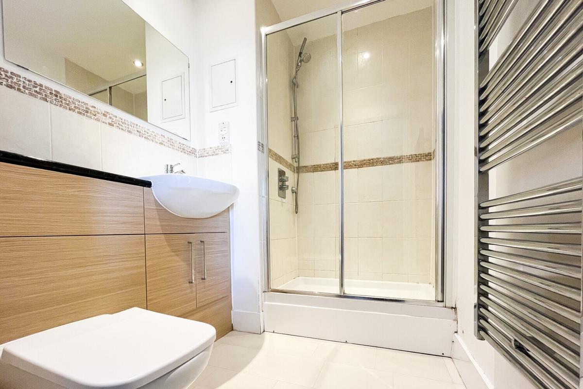 2 bedroom apartment for rent Duncansby House Ferry Court, Cardiff, CF11