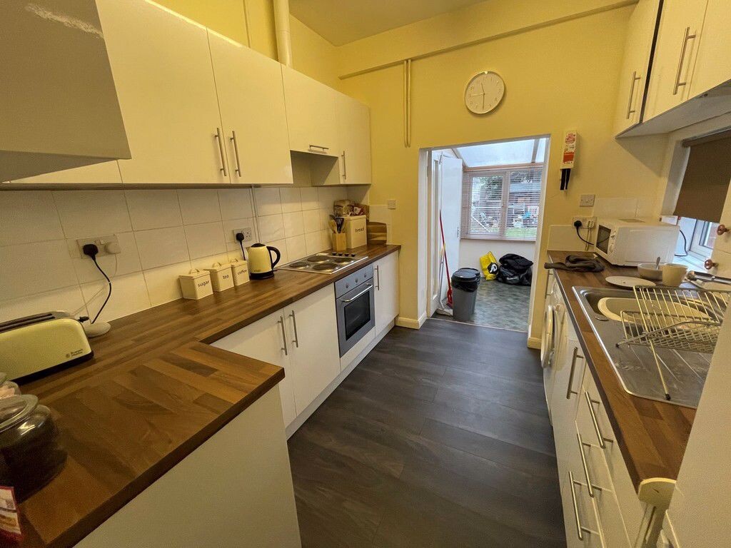 4 bedroom house for rent Sturry Road, Canterbury, CT1 1DF UniHomes