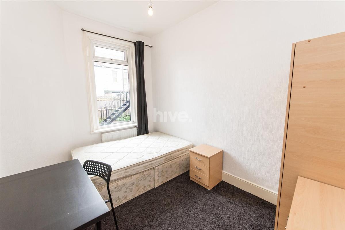 2 bedroom apartment for rent Balmoral Terrace, Newcastle, NE6 5YA