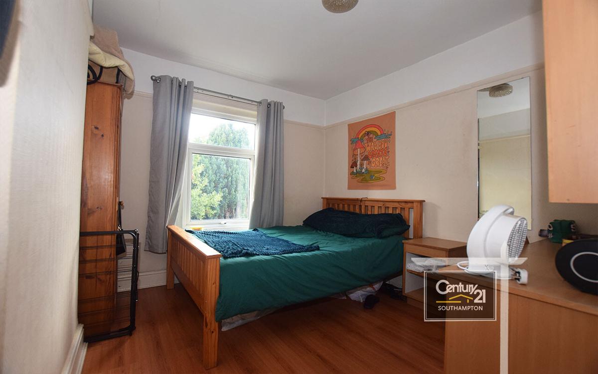 4 bedroom apartment for rent Coventry Road, Southampton, SO15 2GE