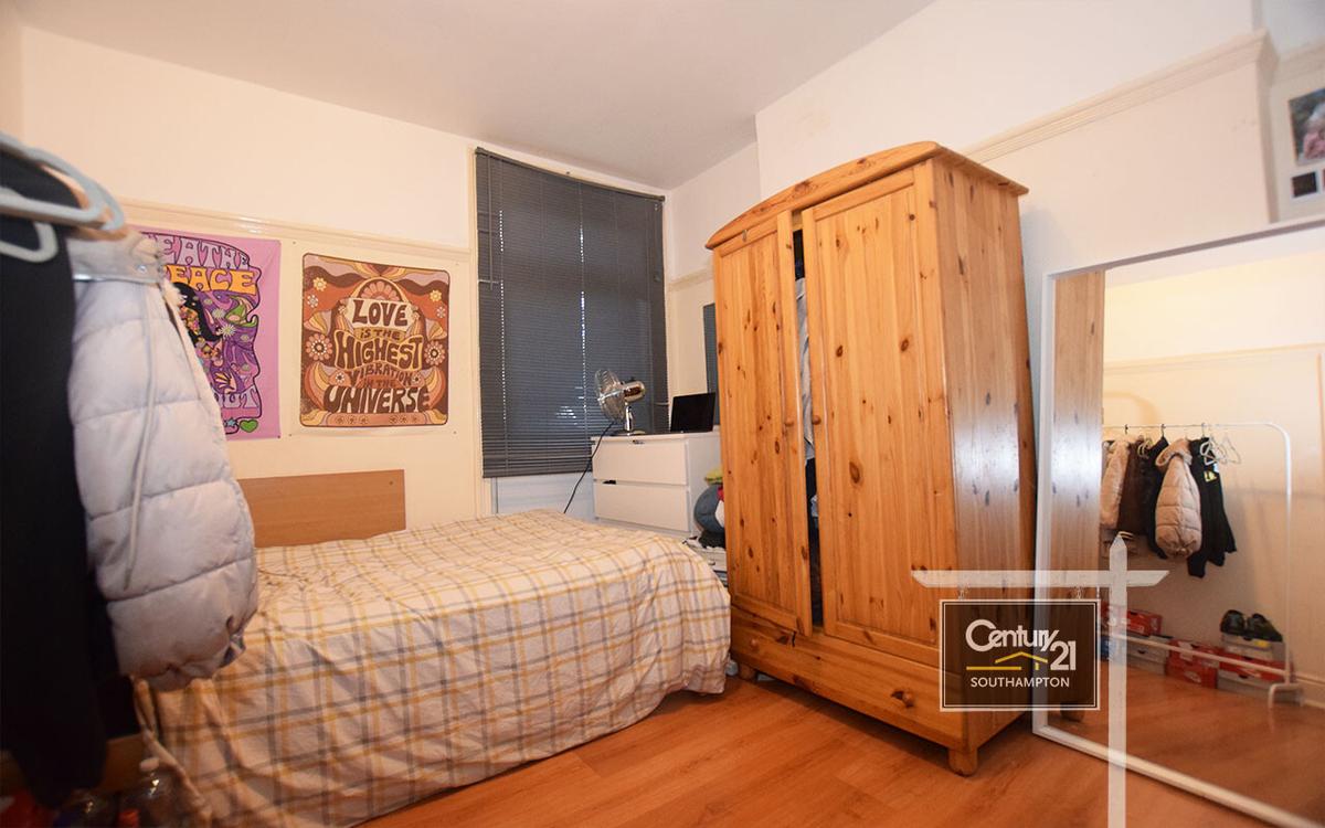 4 bedroom apartment for rent Coventry Road, Southampton, SO15 2GE