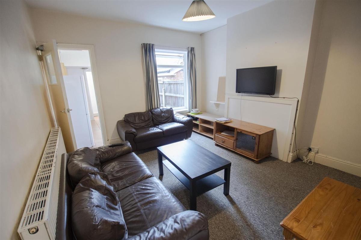 3 bedroom house for rent Teignmouth Road, Birmingham, B29 7AZ UniHomes