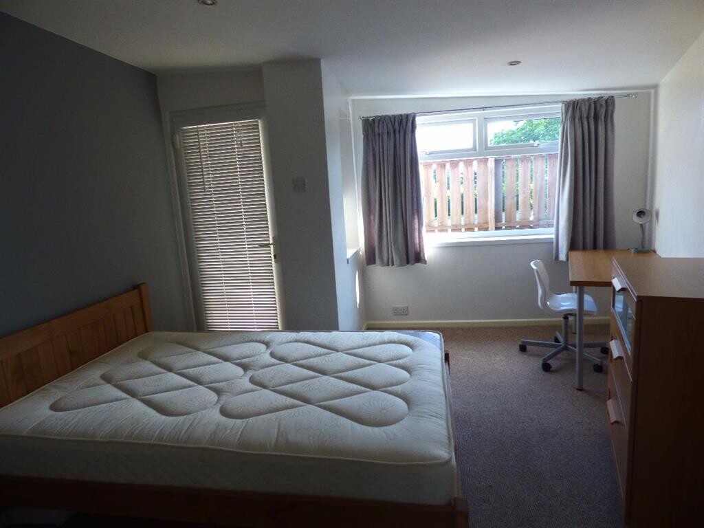 4 bedroom house for rent Prince Charles Road, Exeter, EX4 7EF UniHomes