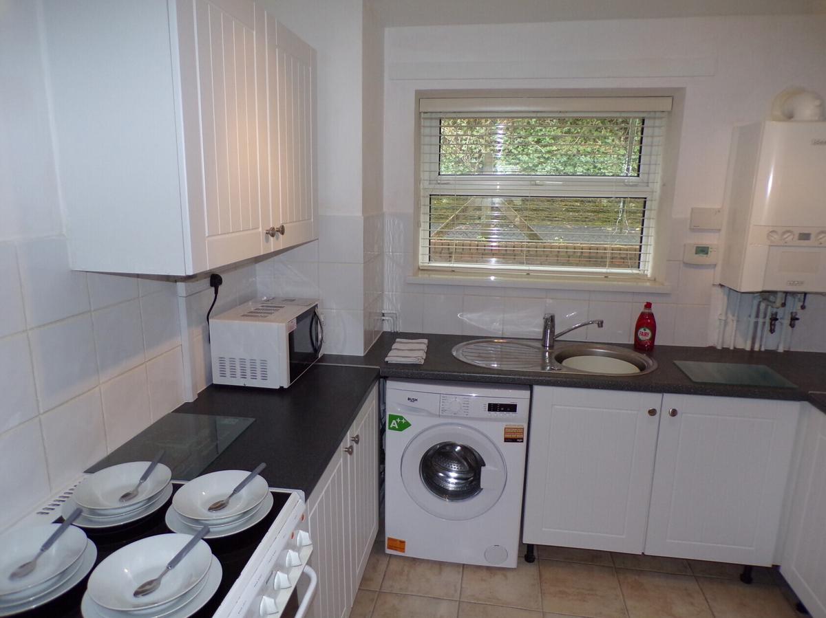 2 bedroom apartment for rent Penlan Crescent, Swansea, SA2 0RJ UniHomes