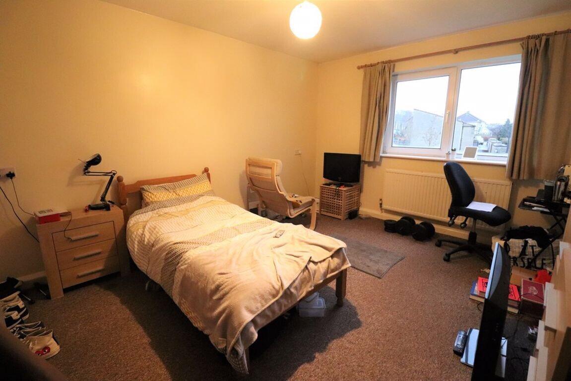 3 bedroom apartment for rent Ringwood Road, Bath, BA2 3JL UniHomes