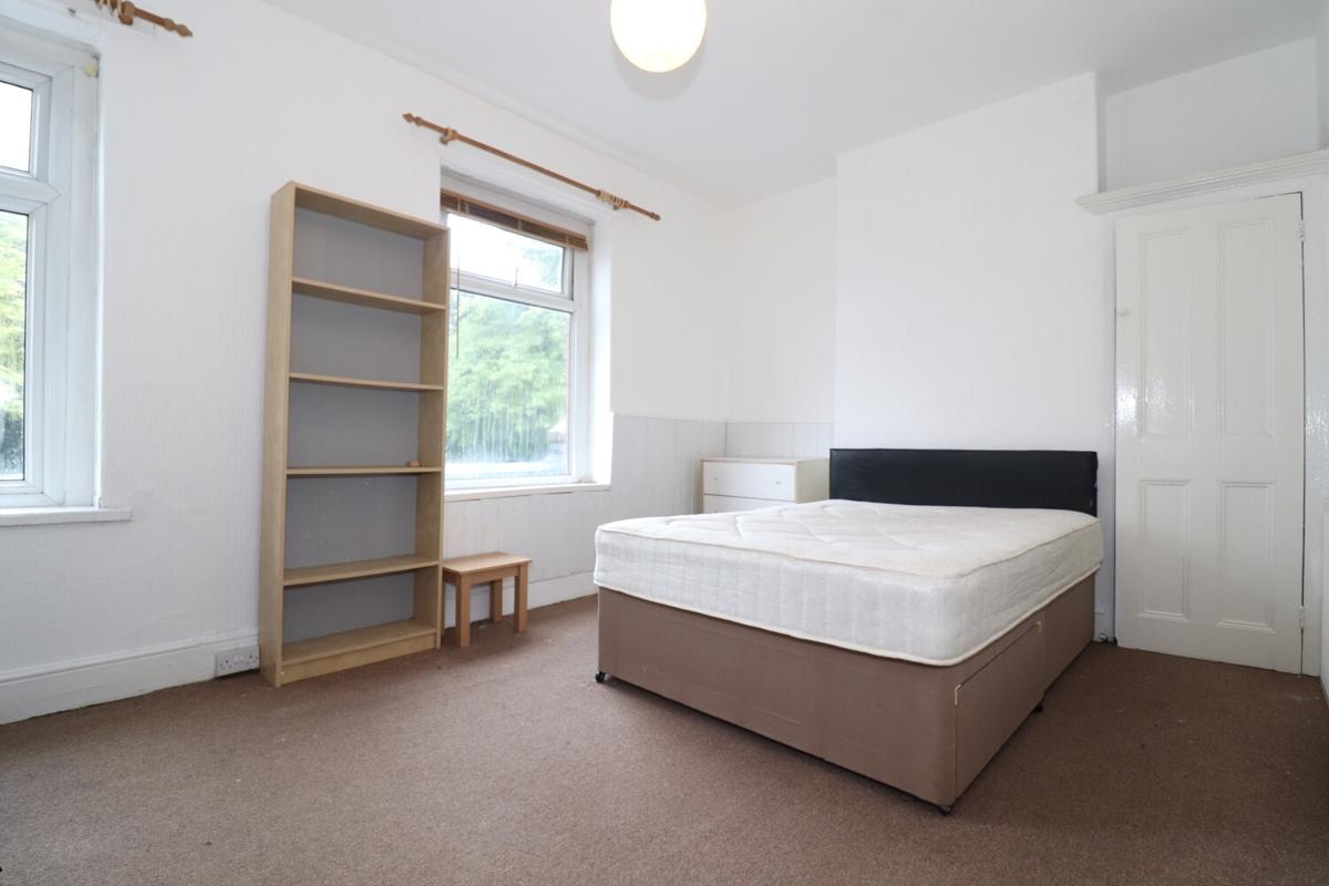 3 bedroom apartment for rent Whitchurch Road, Cardiff, CF14 3LX UniHomes